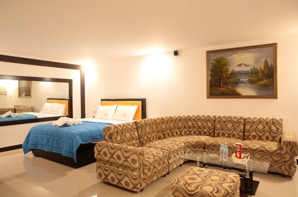 Vf Four Season Hotel Angeles Buitenkant foto